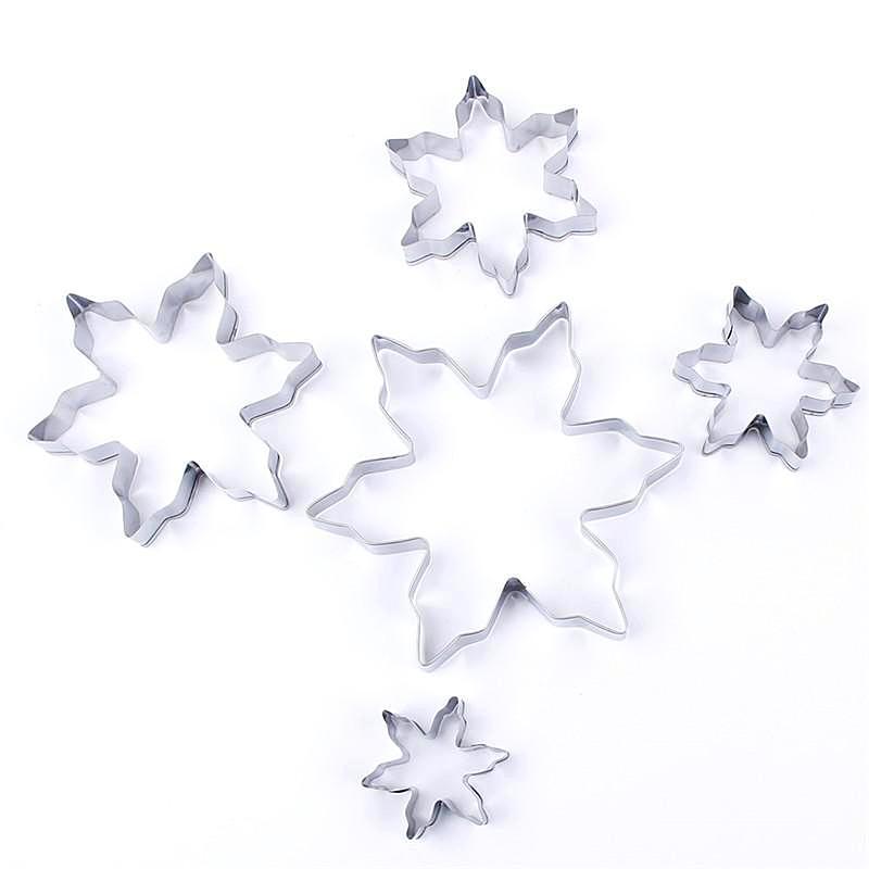 Premium Snowflake Cookie Cutters - 5 Pcs Set - Stainless Steel