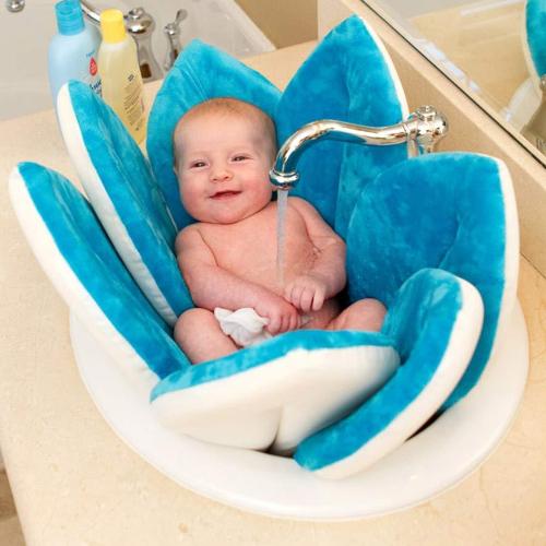 The Cutest Baby Bath Cushion - Blooming Bath Lotus
