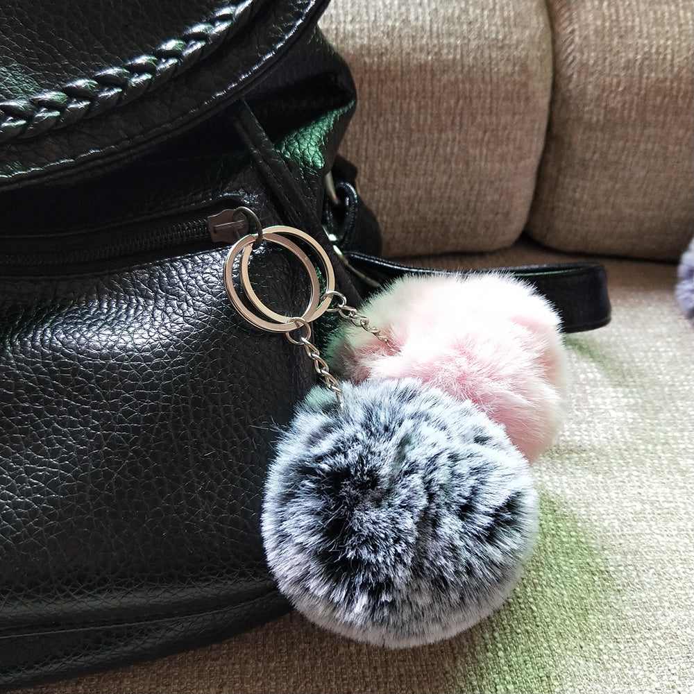 Fluffy Charming Women's Pompom Chain Keyholder